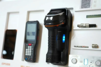 ?？禉C器人憑工業相機、視覺矩陣、讀碼器控制器閃耀 VisionChina2025