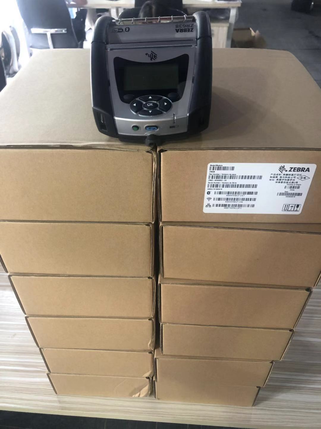 斑馬(ZEBRA)ZR638/ZR628便攜式移動打印機.jpg 斑馬(ZEBRA)ZR638/ZR628便攜式移動打印機.jpg